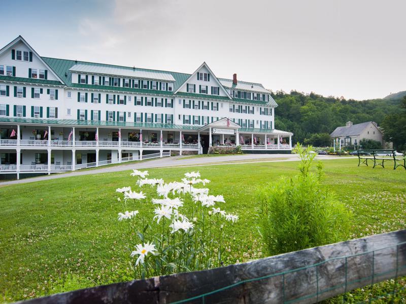 Отель Eagle Mountain House And Golf Club Джексон Экстерьер фото